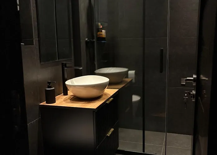 Baba Novac Nest - Modern ! *